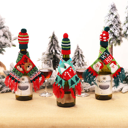 Christmas Bottle Cover – Knitted Scarf & Hat Set (Santa, Reindeer & Candy Cane)
