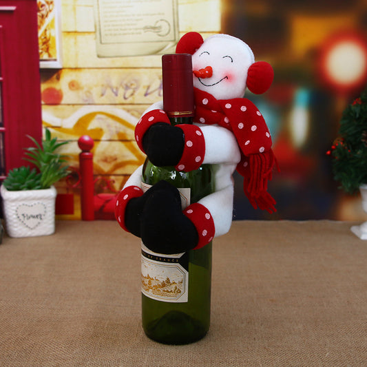 Christmas Bottle Cover – Snowman Hug Design